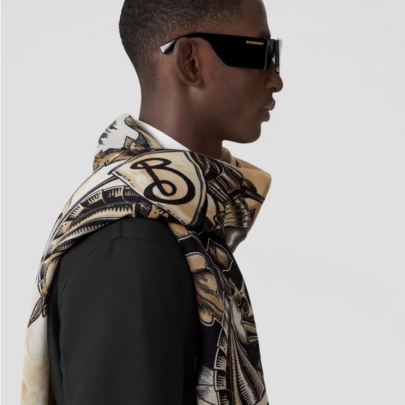 Burberry EKD Print Cashmere Large Square Scarf Brand New - Picture 5 of 10